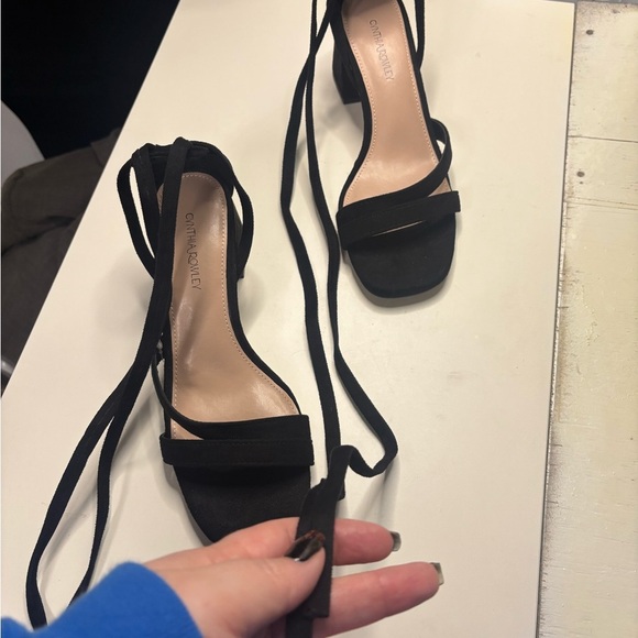 Cynthia Rowley Ankle Wrap Block Heel Shoes Sandals Black Size 8 New - Picture 6 of 7